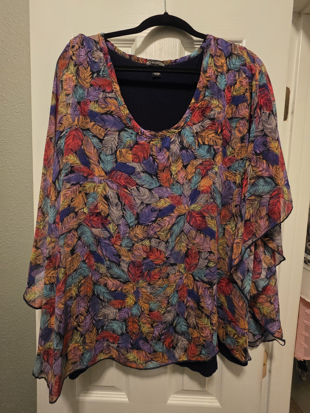 Women’s Multicolor Feather Print Flowing Top